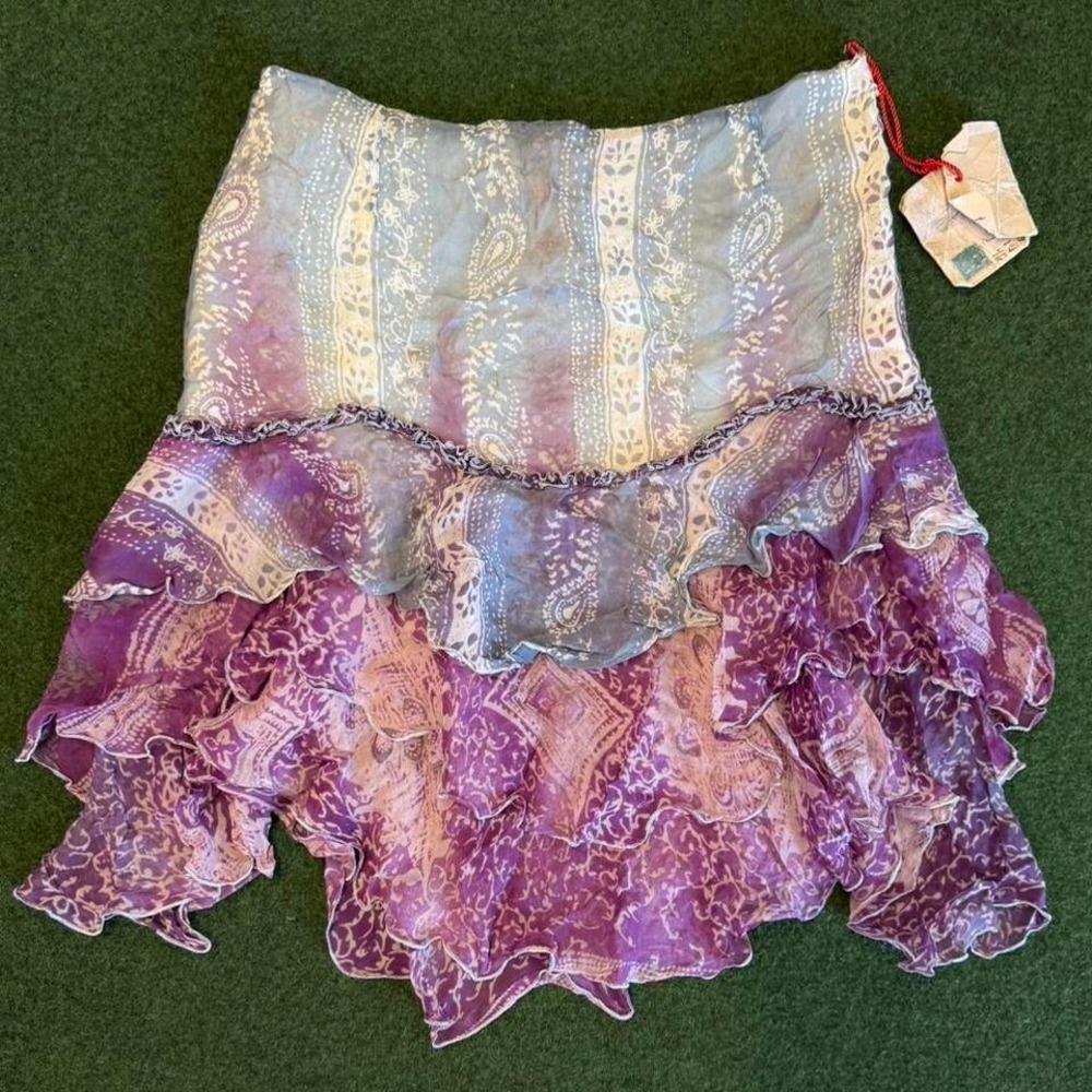 Y2K Deadstock Silk Fairy ruffle Skirt   Size medium